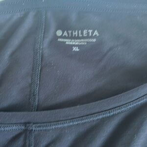 Oversized Athleta top! Great with leggings!
